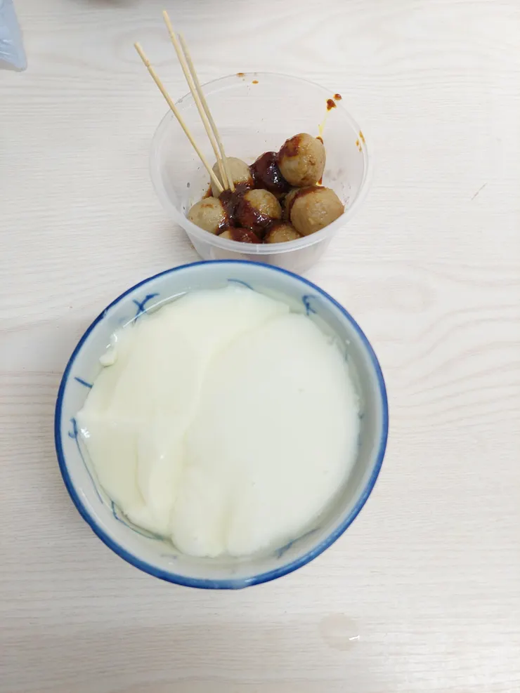 豆腐花併杏仁糊、懷舊陳皮魚蛋