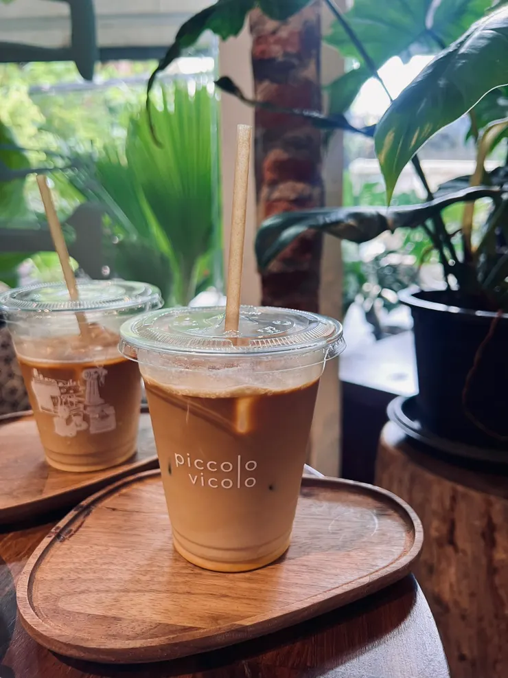 不知名但含乳製品的咖啡