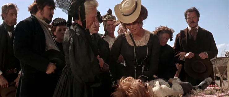 Jill見到丈夫及孩子(前妻所生)的屍體,傷心欲絕