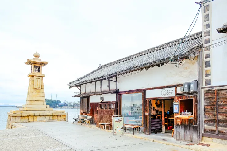 有十公尺高的巨大時燈籠-常夜燈