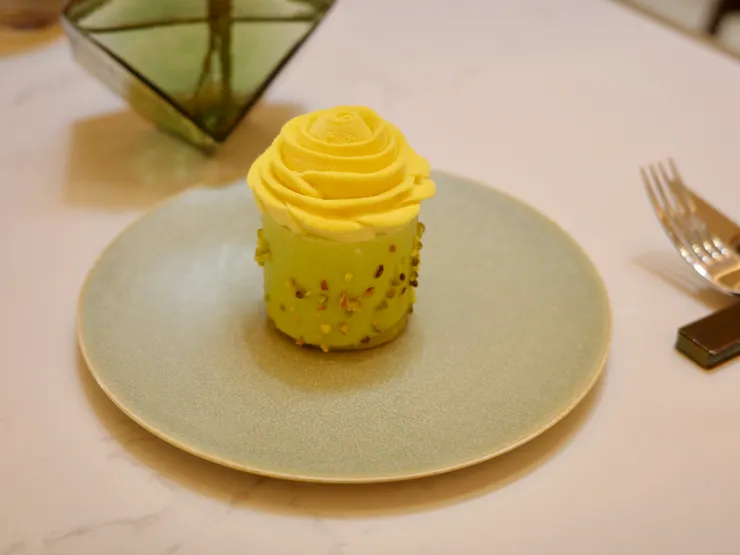 Janu Tokyo甜點很讚