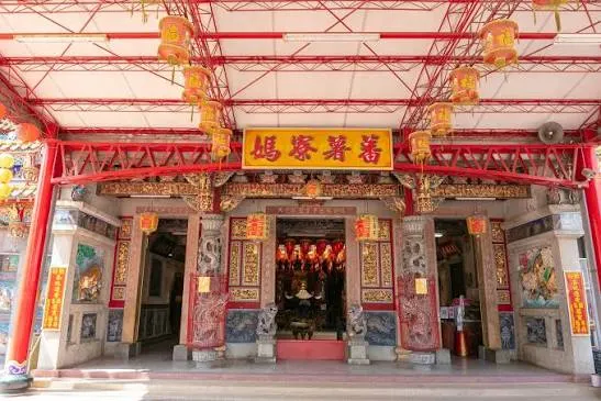 彩繪、浮雕工藝精湛(圖片截圖於網路)