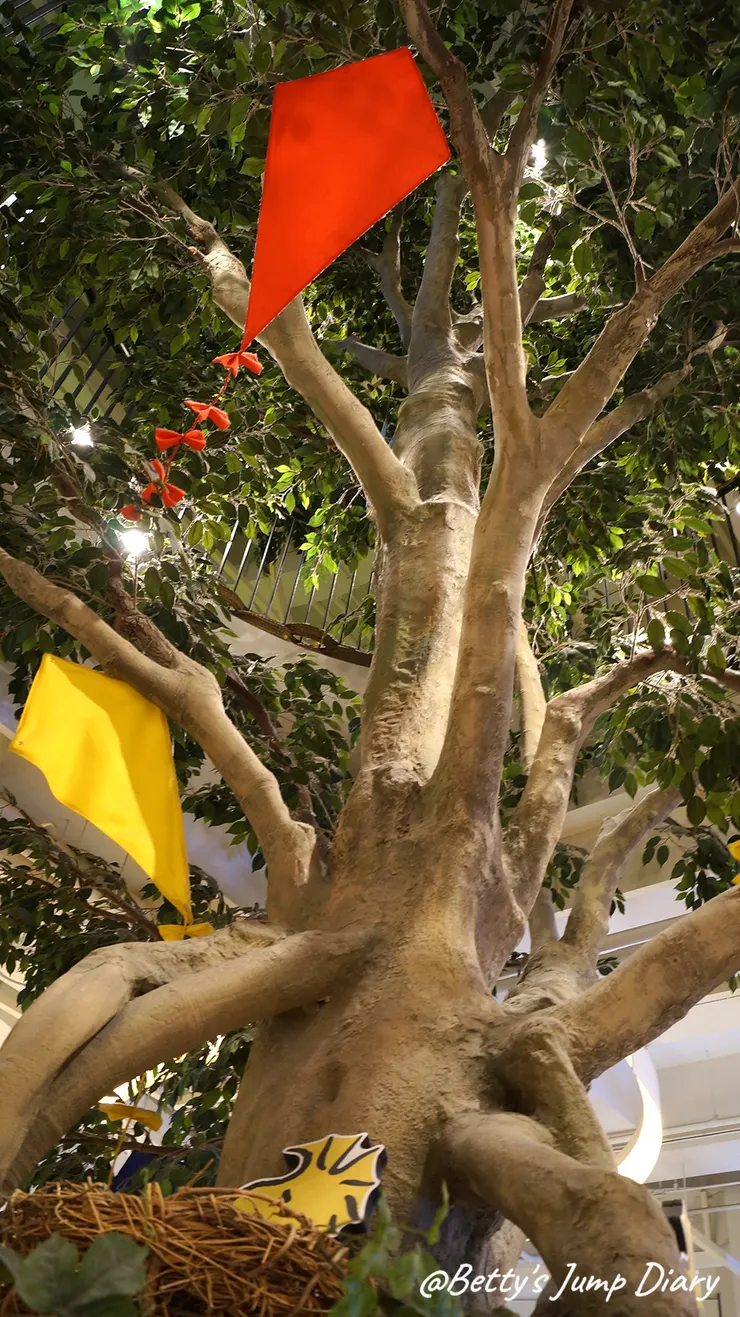▲棒球名人堂3F吃風箏的樹/ 圖片來源：Betty's Jump Diary