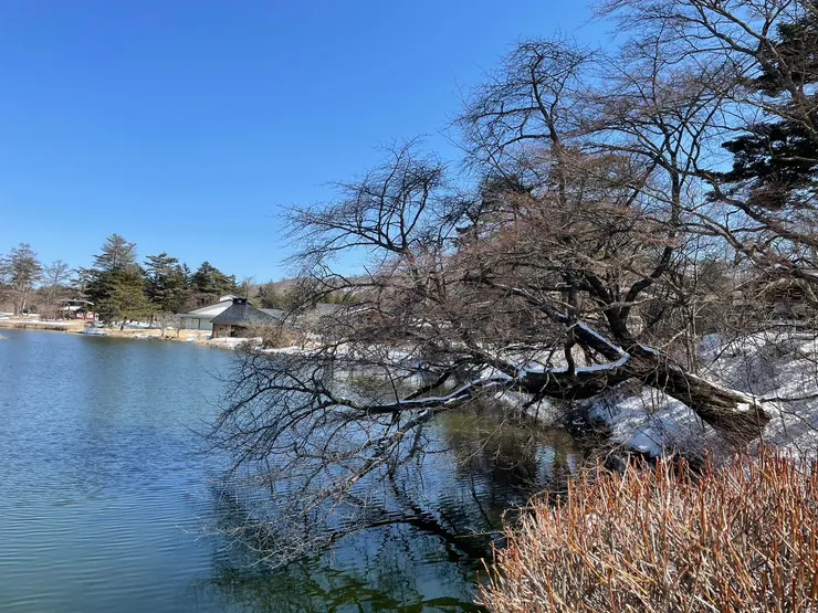 輕井澤outlet湖邊