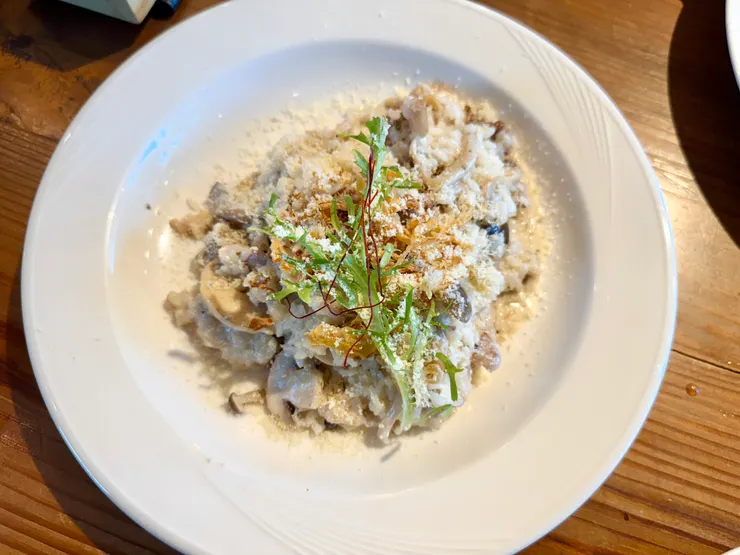 白酒奶香松阪豬 義大利麵   399元