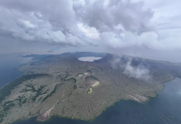 塔阿爾火山近貌(Zeric Huang 攝)