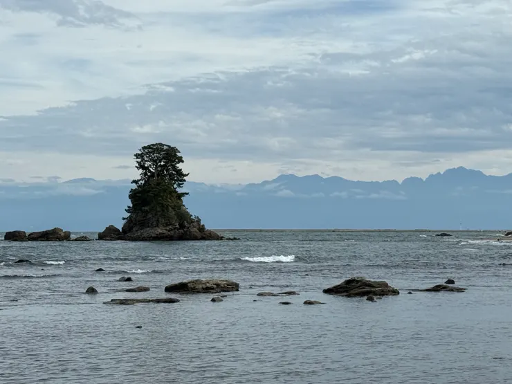 陰天的雨晴海岸