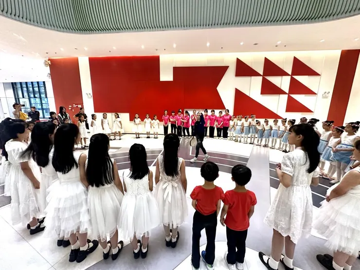 穗澳青少年在戲劇遊戲「擊鼓聽聲」中熟絡感情