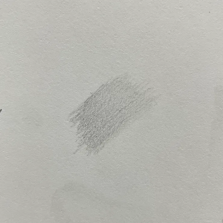 輕靠來回畫出，比較容易畫出均勻的灰色