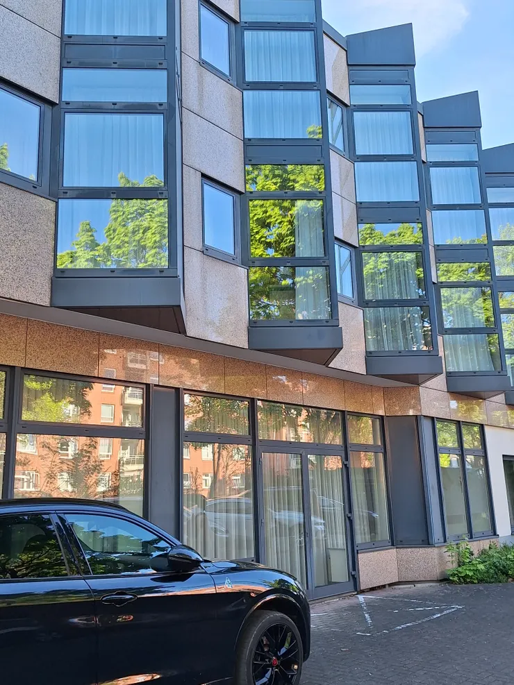 第二間房間就是我住宿的房間