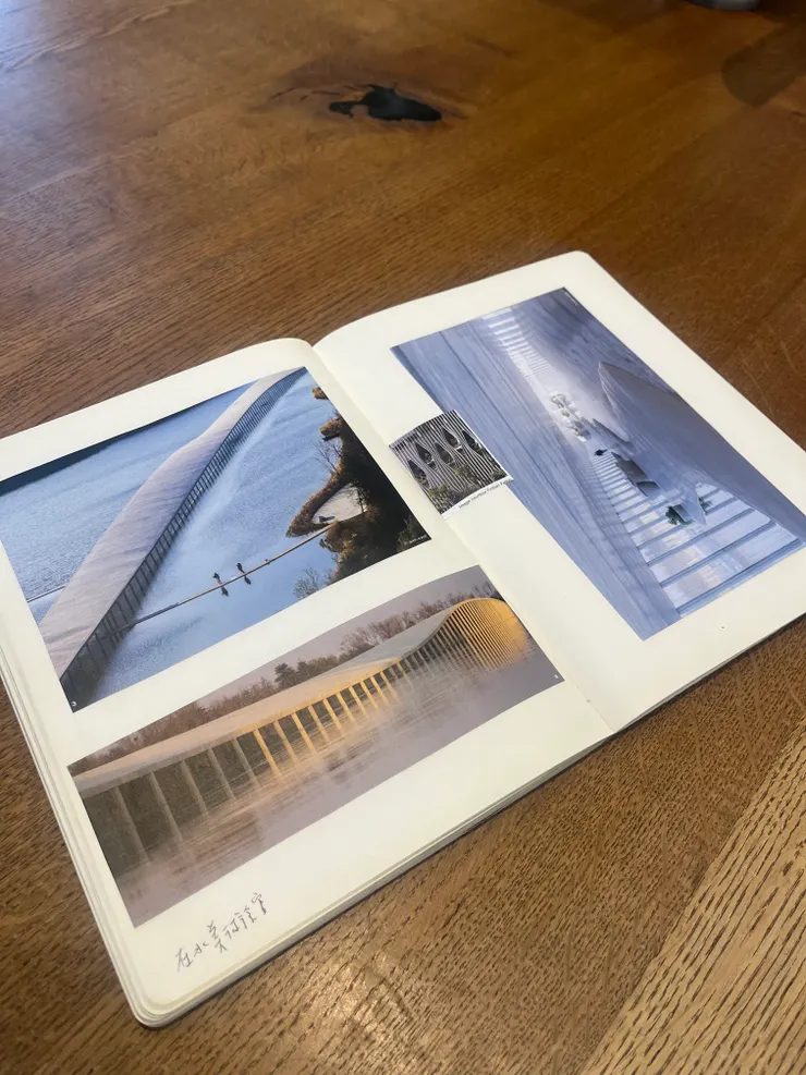 靈感簿裡紀錄了靈感來源與捏塑心得