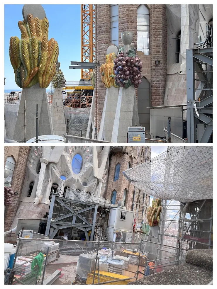 工地好多鷹架和安全網