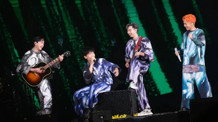 via 理想混蛋's Instagram