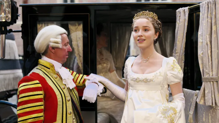 《柏捷頓家族》首季的主角達芙妮（Daphne），是許多人設想的羅曼史女主角模板。