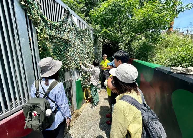 03 協會唯一的獸醫為我們介紹完善寬敞的傷鳥練飛室