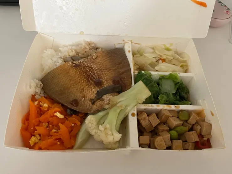 今天魚也滿大塊的。