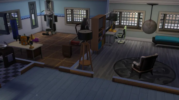 右邊的月的房間，左邊是健身房。