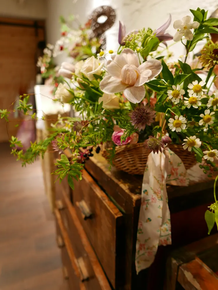 這幾次下來發現挺喜歡鬱金香，這次是染色的，洋甘菊花聞起來就真的是下午茶洋甘菊茶味