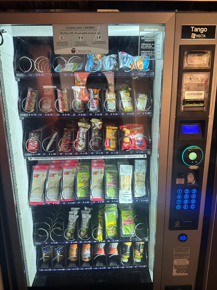 Anda Venice Hostel 零食販賣機