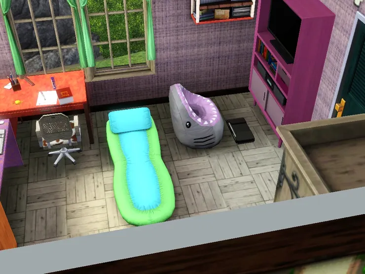 公子就睡在這張浮床上。