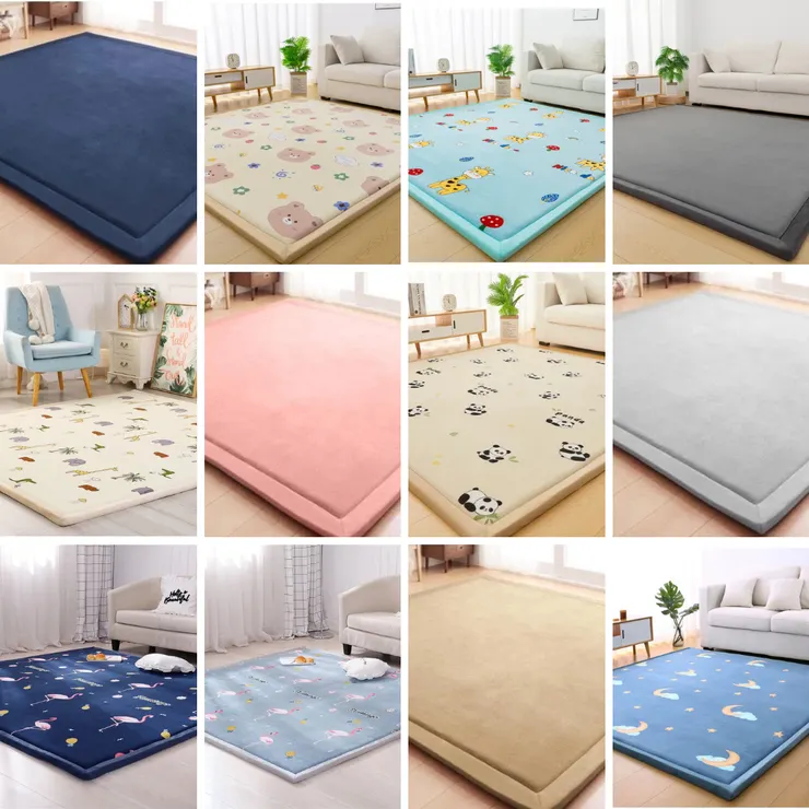 3.5cm 珊瑚絨塌塌米地毯的窗邊閱讀情境圖。強調其柔軟舒適，適合作為親子共讀角落。