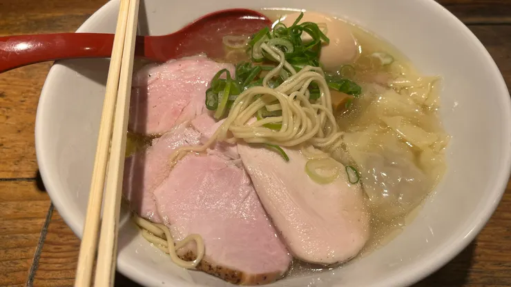 吃完一碗真的很飽。