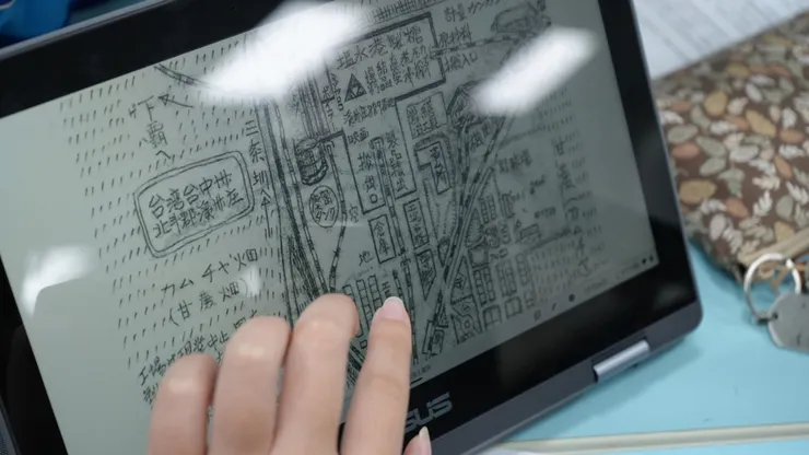 在有限的課程時間裡，透過文獻的搜尋以及導覽地圖路線的設計，促使學生建立屬於自己的敘事脈絡。