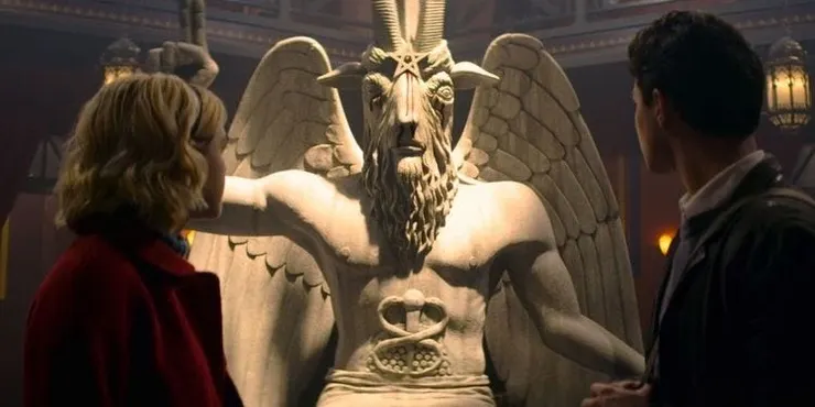 女巫常被賦予邪惡的形象,劇中所信仰的撒旦教更被視為邪教 © NETFLIX