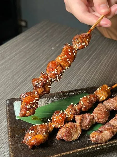 (板橋居酒屋)日鶴串燒居酒屋~2023新北耶誕城美食推薦!粒