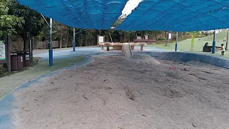 [新北旅遊]中和區員山公園、員山遊逸之丘，小孩放電、大人廟宇