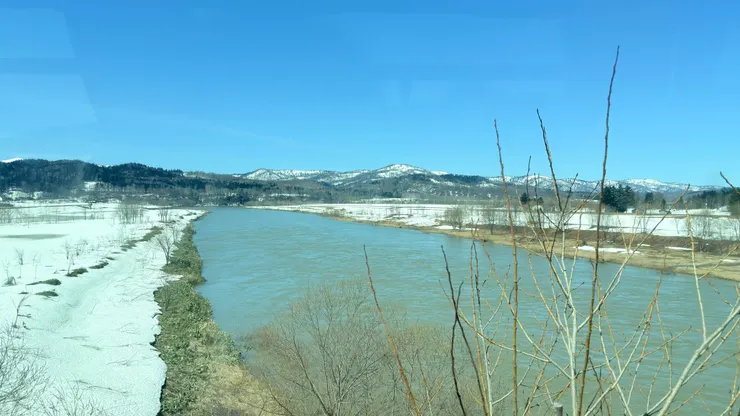 天鹽川是日本第四長的河流，注入日本海。