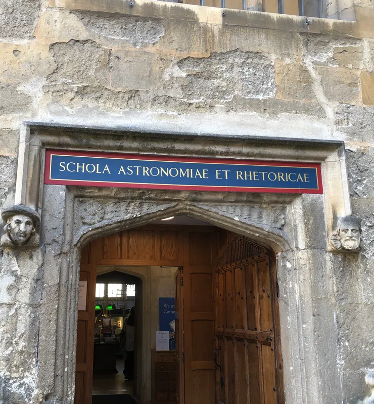 真理不論是用拉丁文、英文、中文或任何語言記錄下來，皆是歷久彌新的資訊