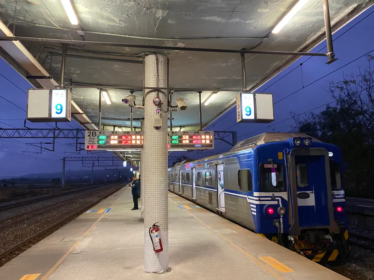 候車月台
