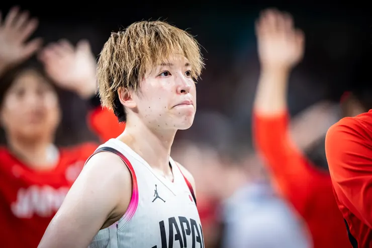 神情落寞的日本女籃隊長（圖片來源：巴黎奧運官網）