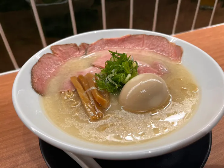 美味食記｜新竹金山街上的拉麵店--麵屋澤山