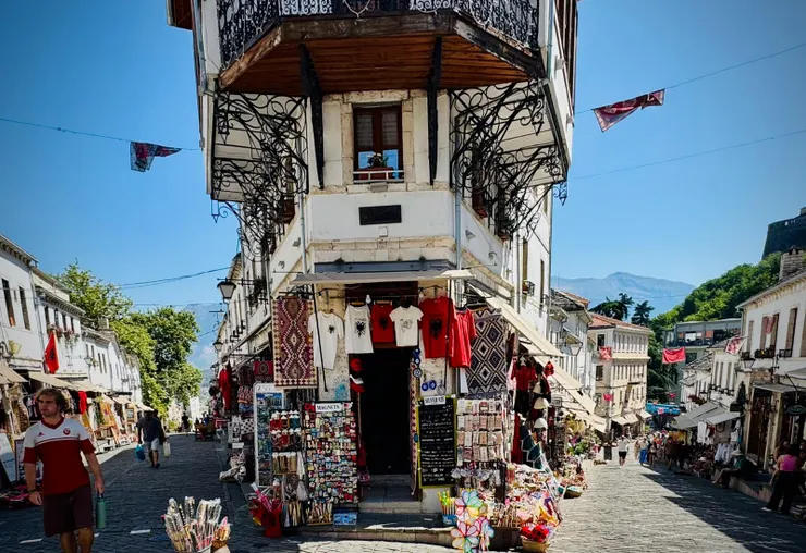 阿爾巴尼亞南部山城 :Gjirokaster