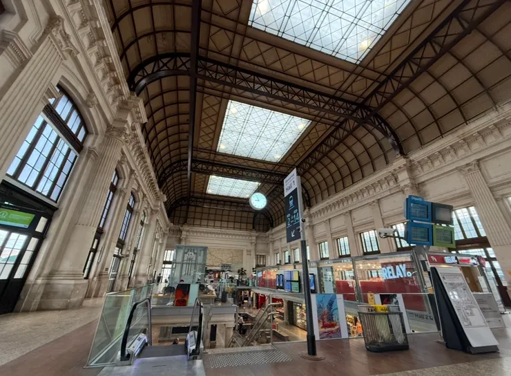 採光明亮的大廳