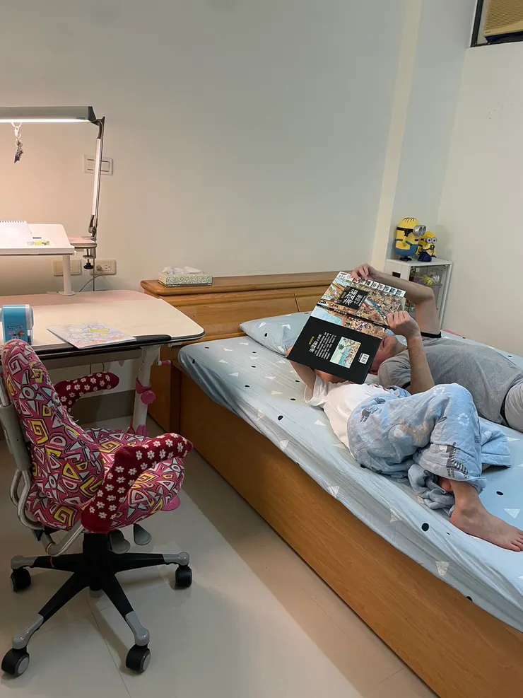 孩子有了自己的房間，也有了閱讀的空間，這就是一個具啟發性的環境