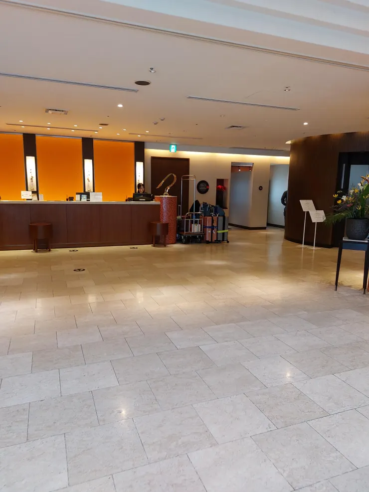 大廳可 但房間很糟