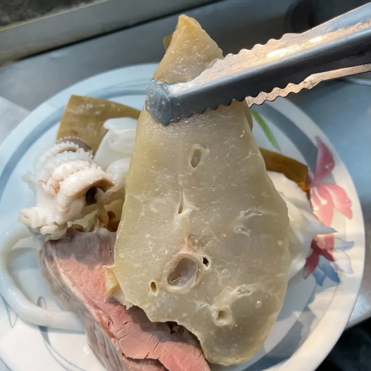 之前去嘉義吃到的粉豬肺,滿好吃的,但不是我的味道。