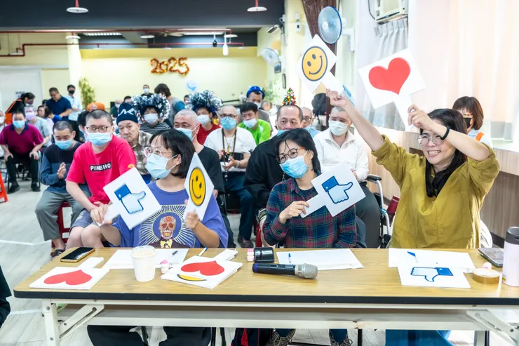 專業評審團給予熱情的支持與鼓勵。