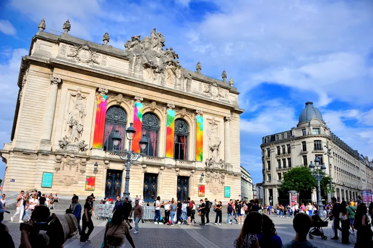 【午後陽光下的里爾歌劇院】