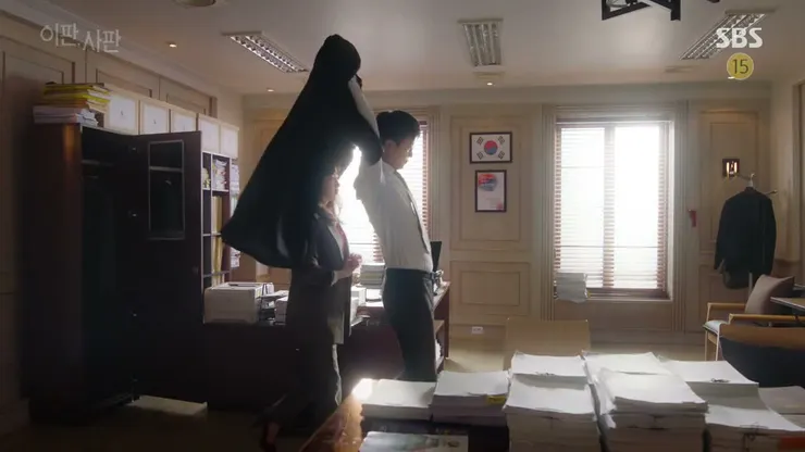 《理判事判》劇照。