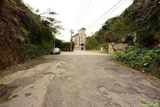 望向造船廠遺址方向