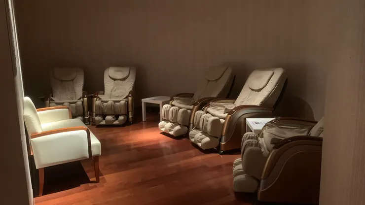 按摩椅鬆一下也很讚。