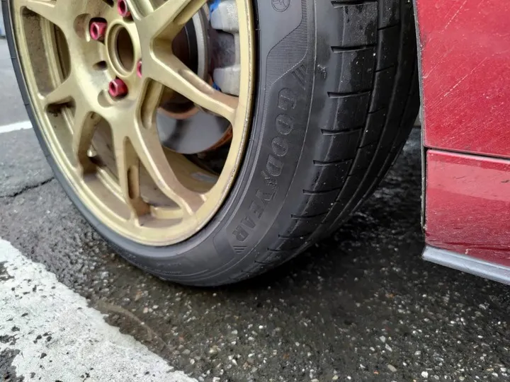 F1A6完勝PS5?固特異Goodyear F1A6開箱山道乾濕地測試心得分享