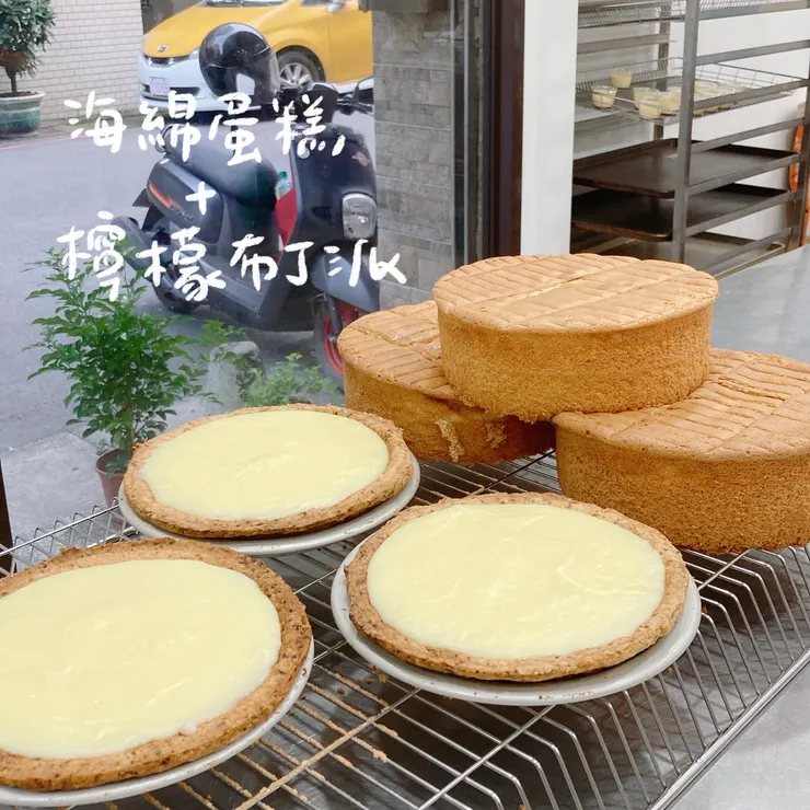 各種巨量的蛋糕