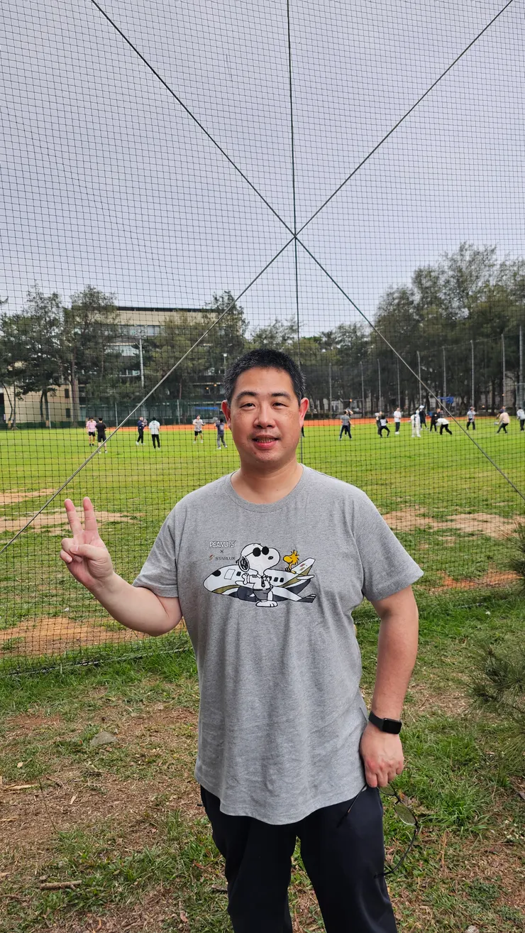 我身後是正在上體育課的中央大學學生!