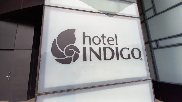 這是英迪格酒店的英文名字!