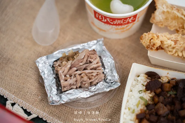 [2026台南過年聚餐餐廳]周氏蝦捲國宴廳，每人600元吃遍12道國宴級台南小吃美食！新春開運年菜開箱，帶長輩吃飯超有面子